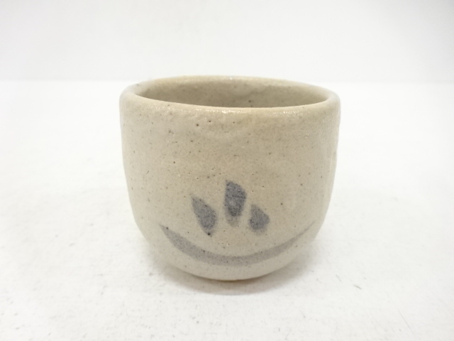 E-Shino Gui Teacup
